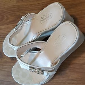 Wedge platform coach 👡 sandals